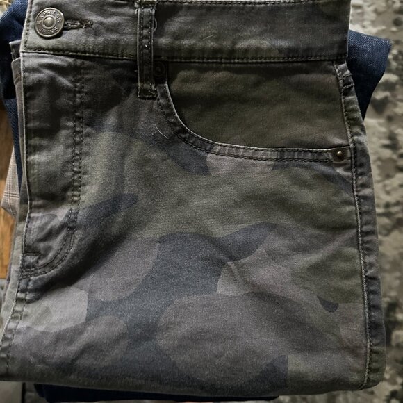 Express Camo Print Jean Skirt- Pencil Size 10 - Picture 2 of 7